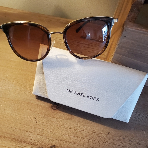 Michael Kors Sunglasses - Picture 1 of 2